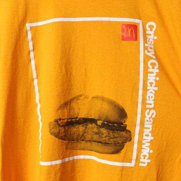 McDonalds Shirt Mens XL Yellow Employee Crispy Chicken Sandwich Tee - Picture 4 of 5